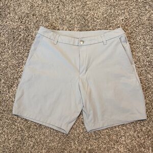 Men’s Lululemon Commission Shorts - Size 31 - Light Gray